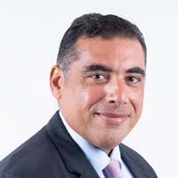 عمرو أبو عش